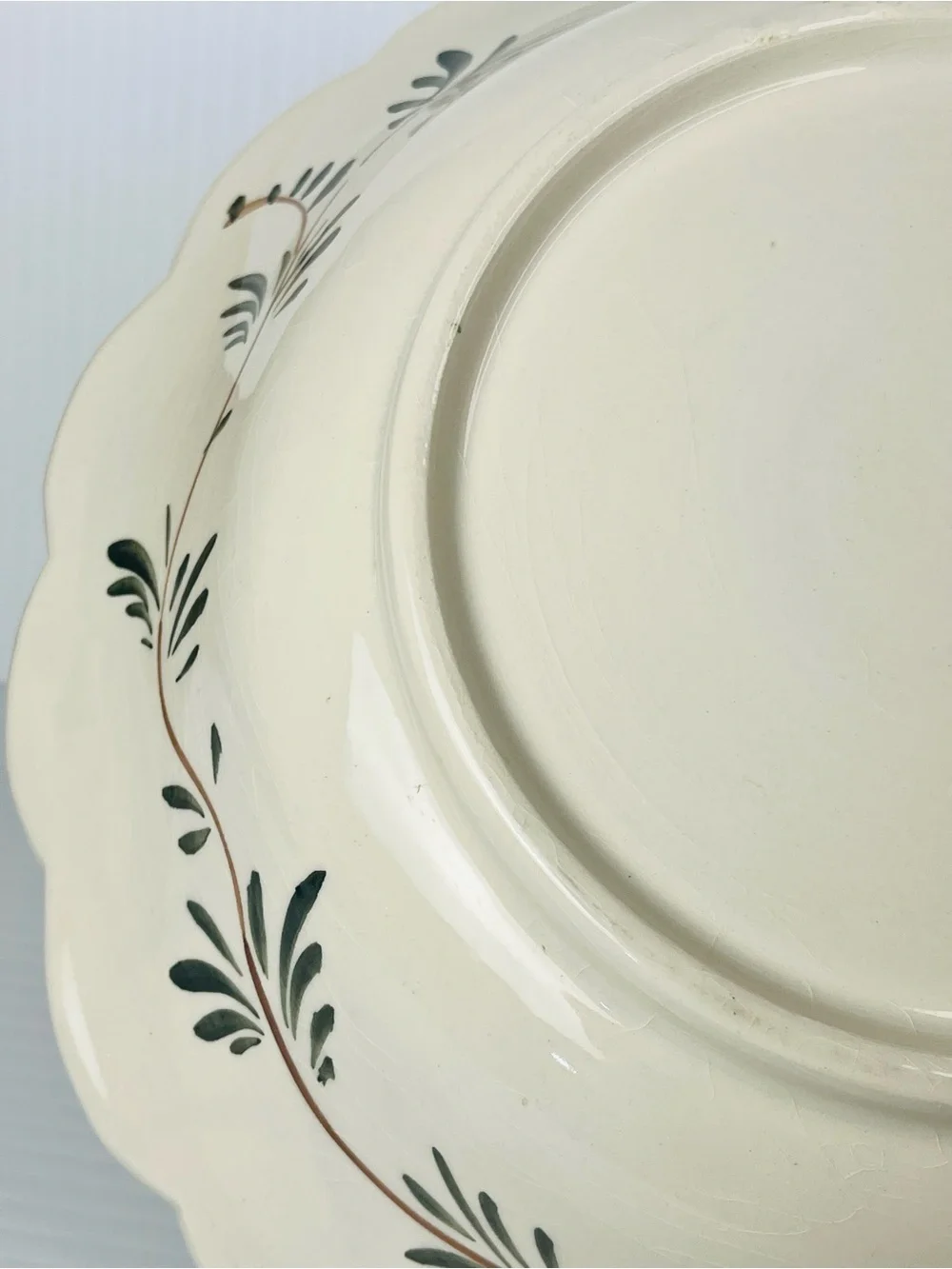 Nove Rose Hand Painted Italian Majolica Serving Bowl 11.5”